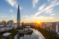 수중 퍼포먼스, 국악 버스킹 등...롯데월드타워·몰에서 '설맞이'